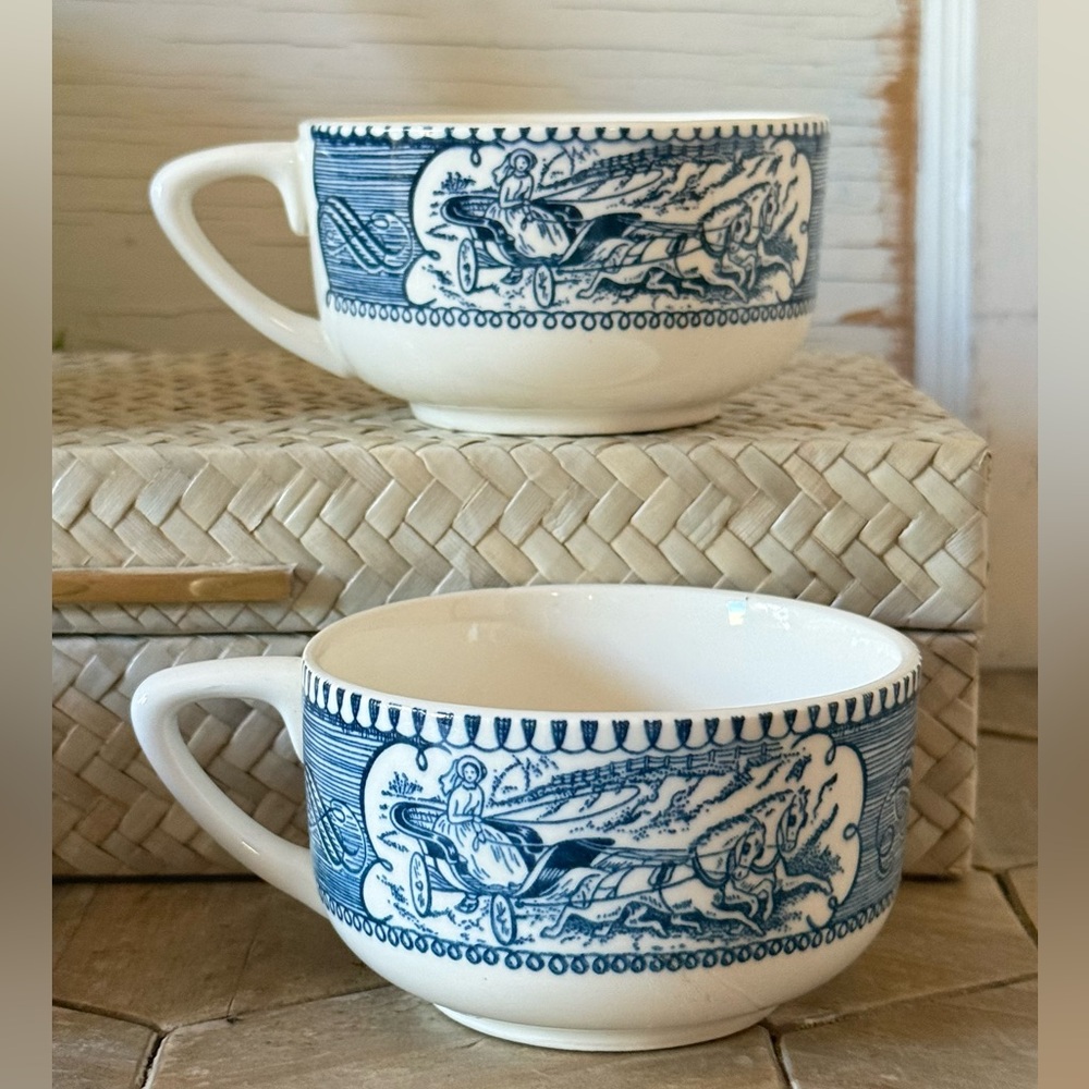 Vintage CURRIER AND IVES "Blue" Royal China Coffee/Tea Cups, SET/4 - Picture 7 of 7